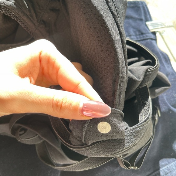 Lululemon Black Warrior Tank Strappy with Padding - Picture 7 of 7